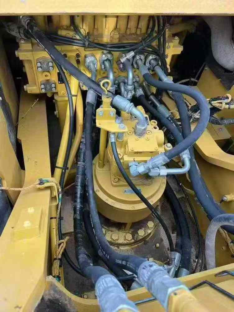 Used Caterpillar 330L Excavator 2020 Model / 4