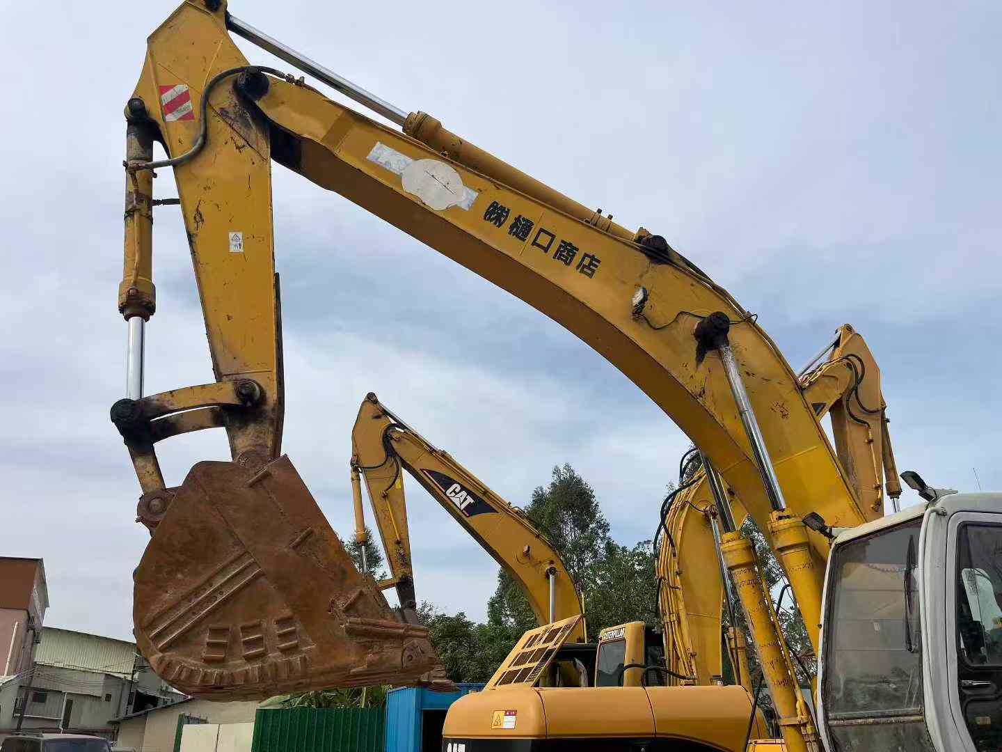 Used Kato HD1430 Excavator 2016 Model / 2