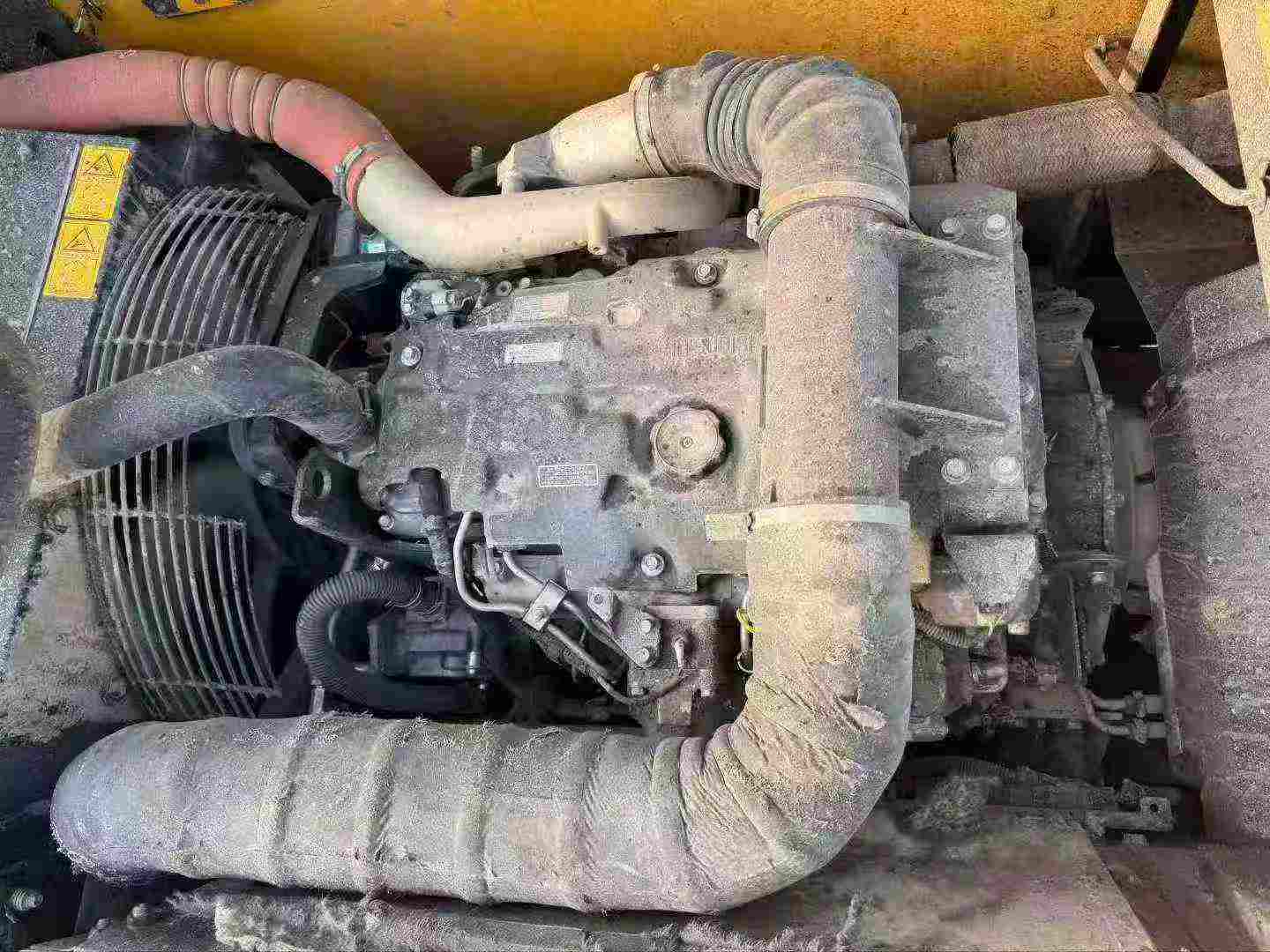 Used Kato HD820 Excavator 2017 Model / 4