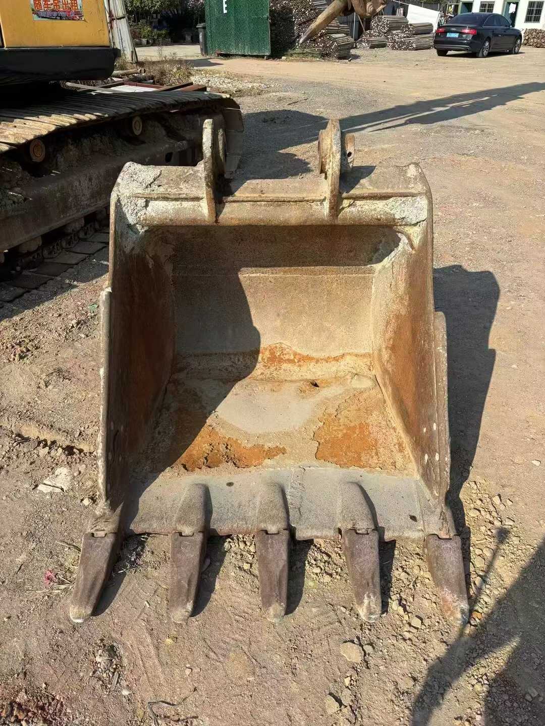 Used Hyundai R215-7 Excavator 2016 Model / 3