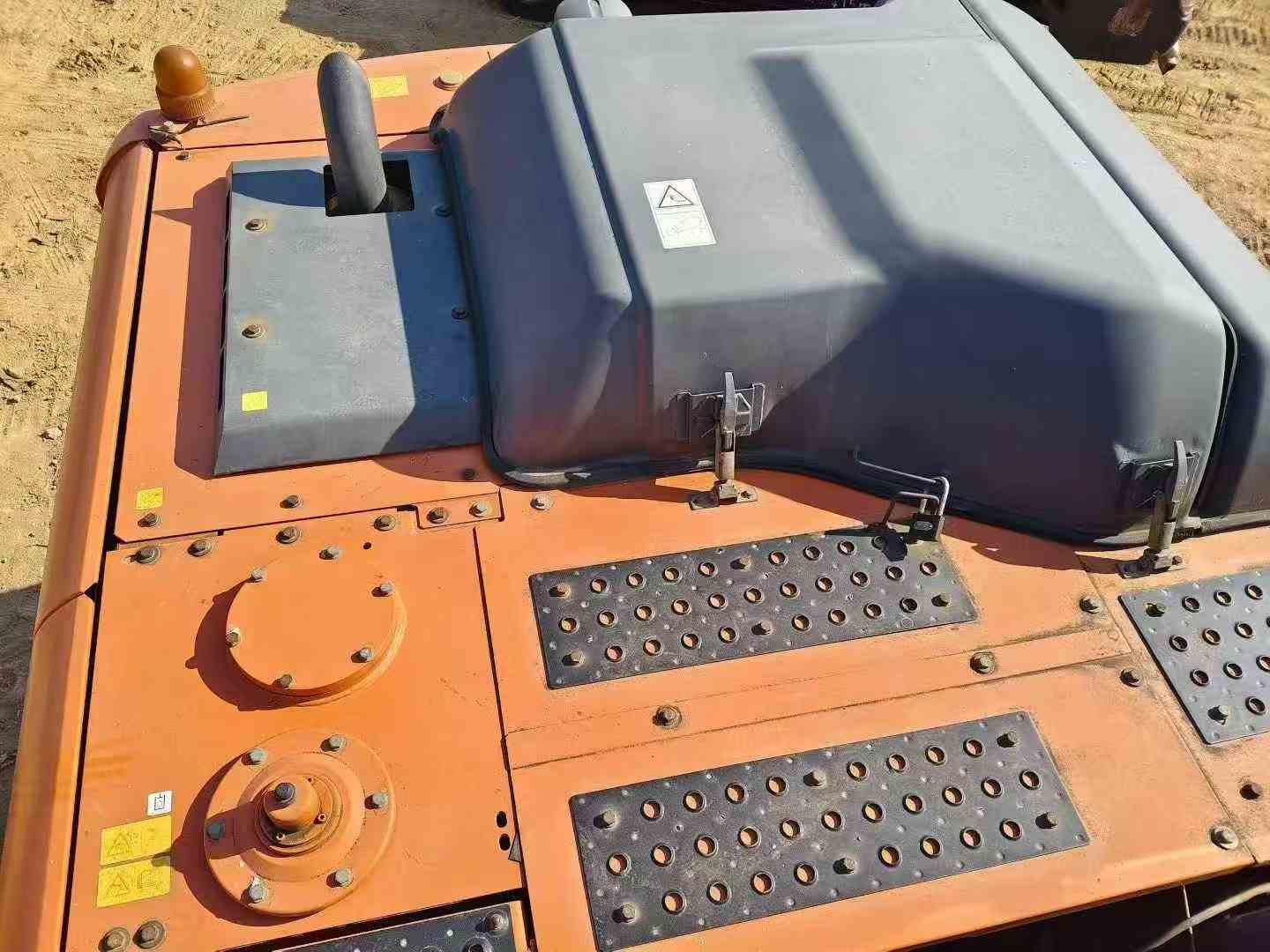 Used Hitachi ZAXIS200 Excavator 2016 Model / 6