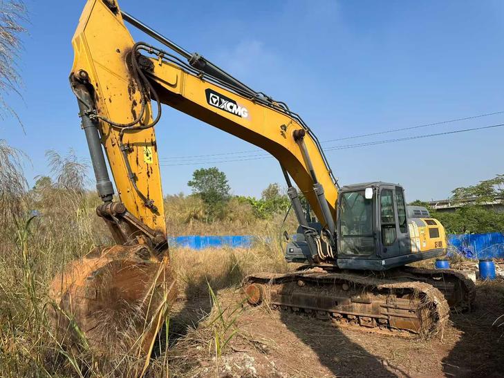 Buy XCMG XE370D Used Excavator / 1