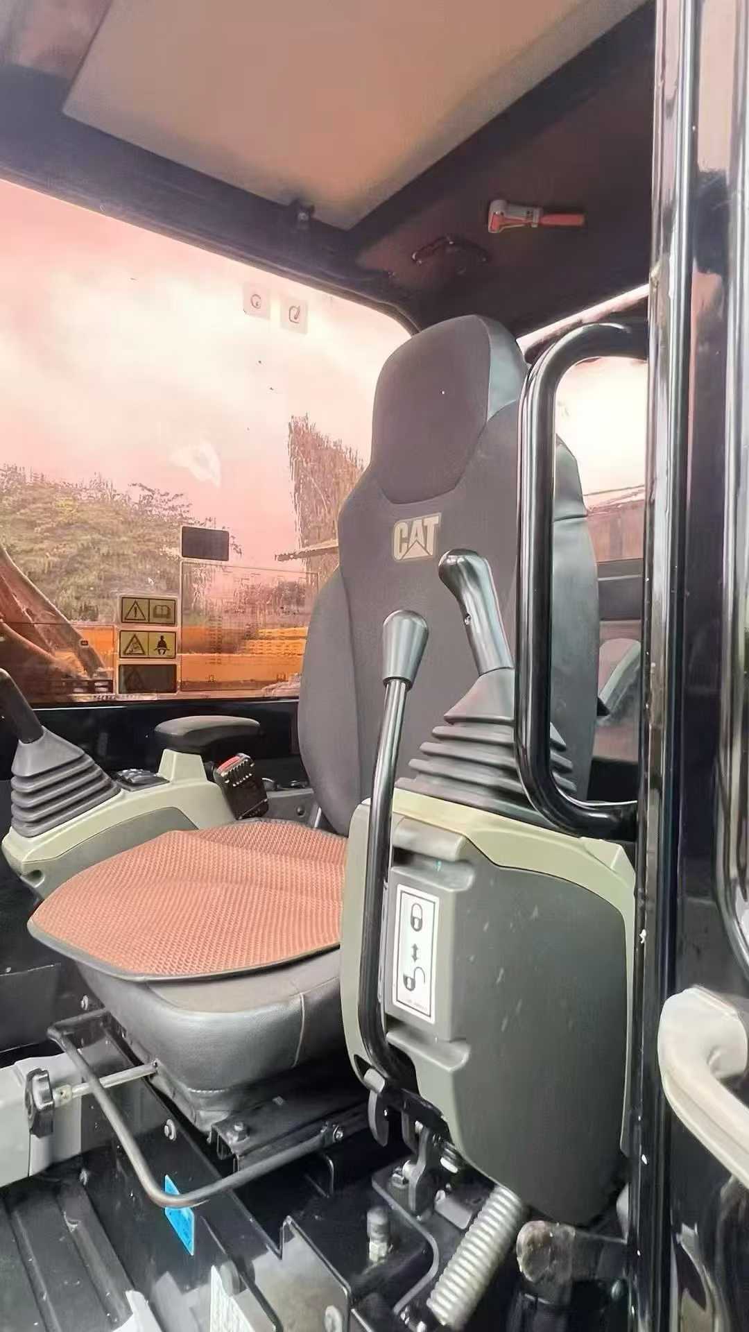 Used Caterpillar 307V2 Excavator 2017 Model / 7