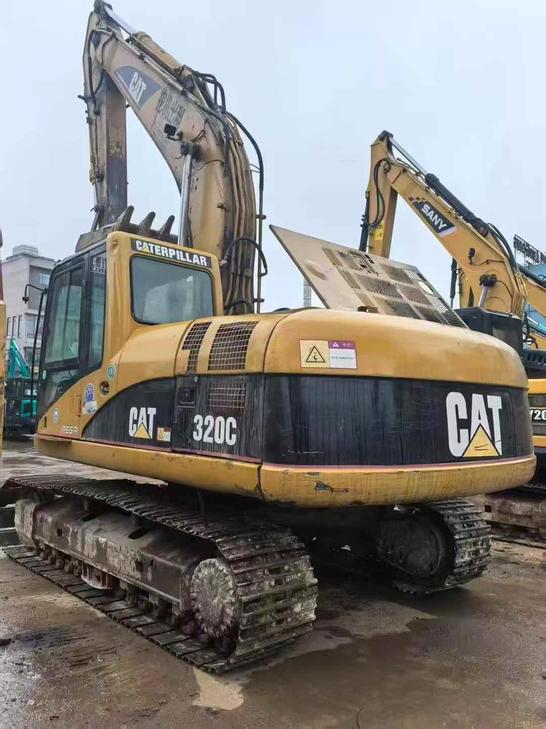 Buy Caterpillar 320C Used Excavator / 1