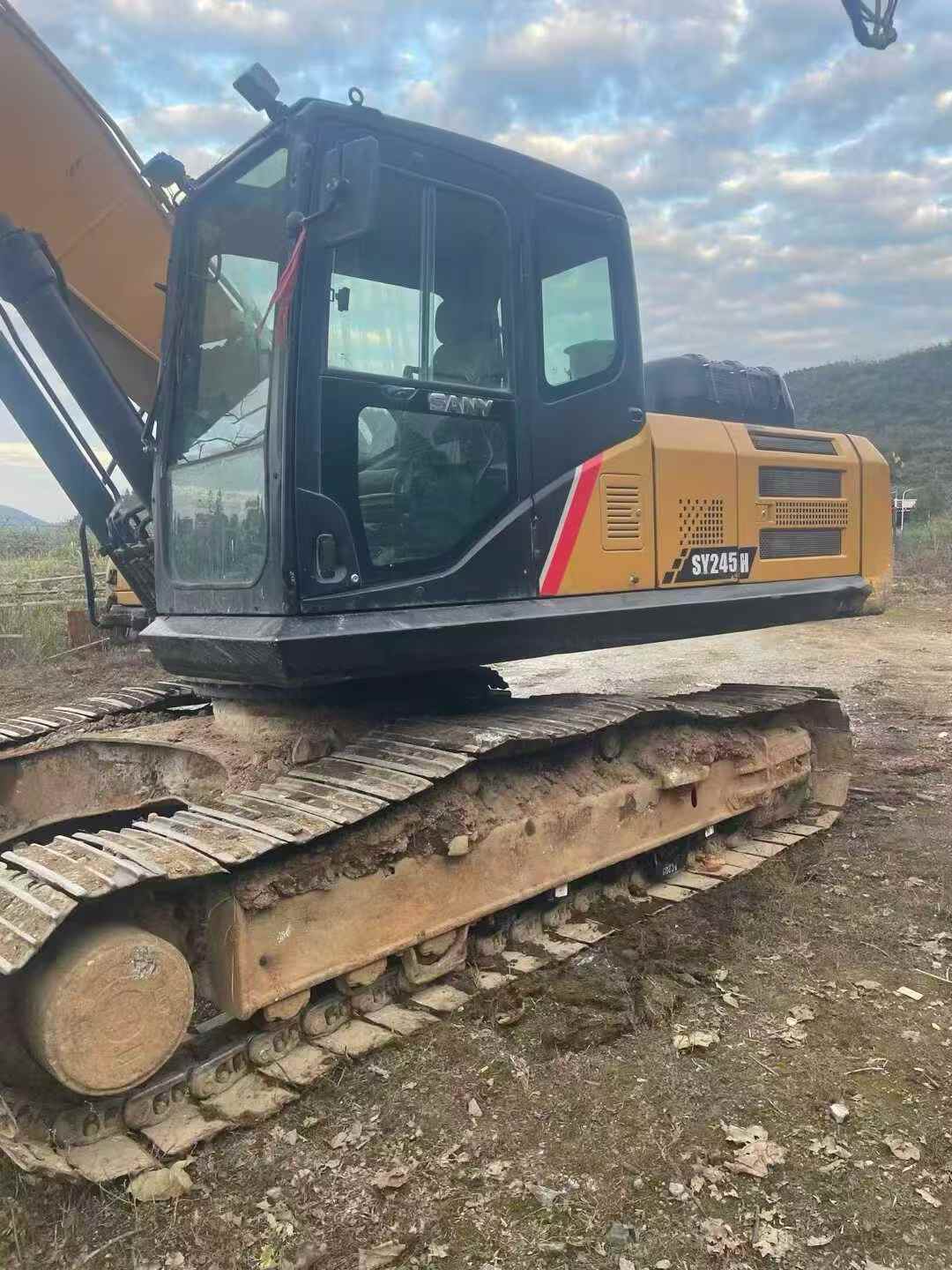 Used Sany SY245H Excavator 2019 Model / 3