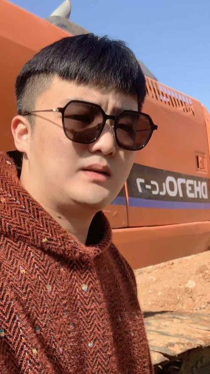 Buy Doosan DL300 Used Excavator / 1