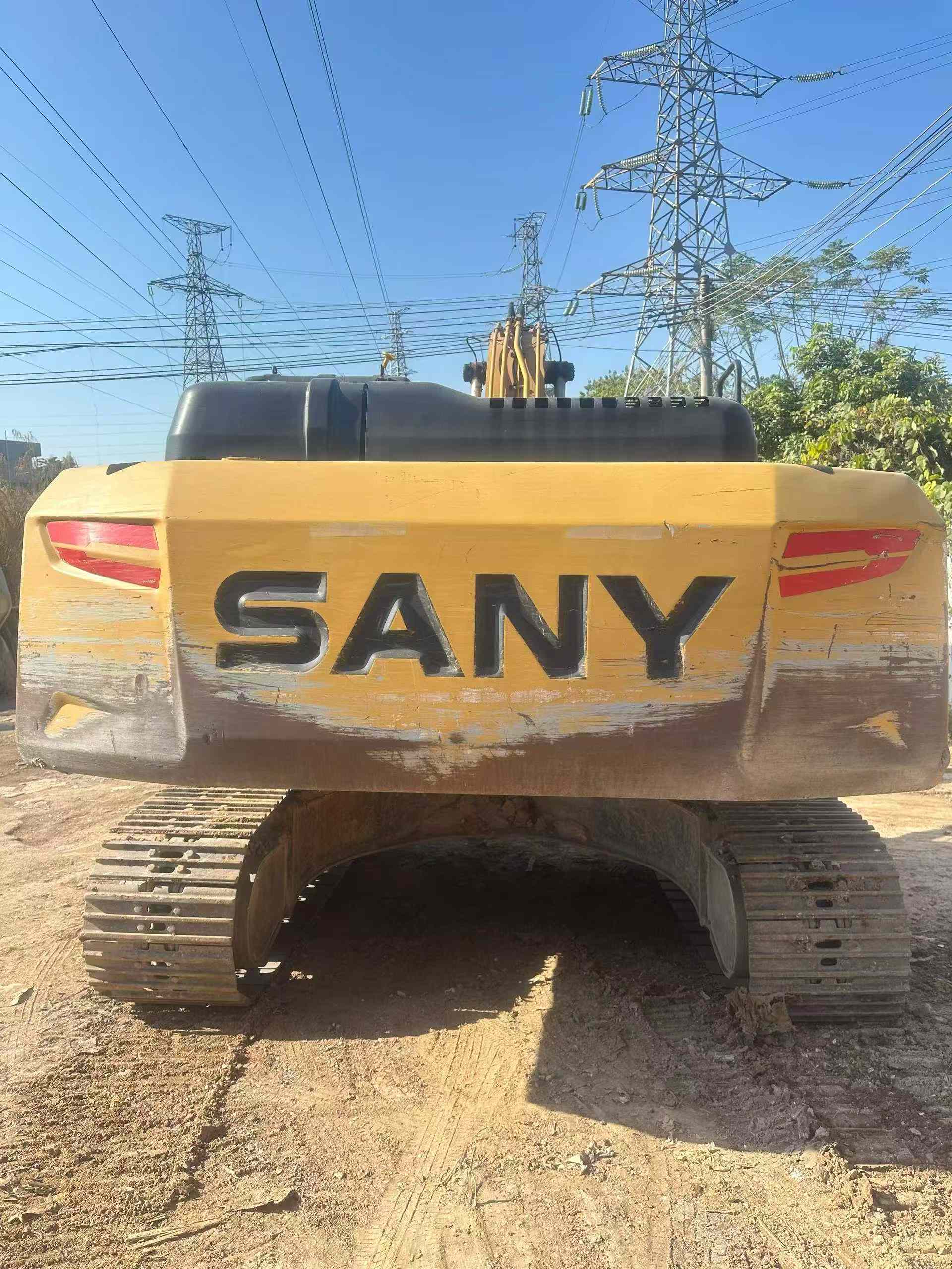 Used Sany SY245H Excavator 2017 Model / 6
