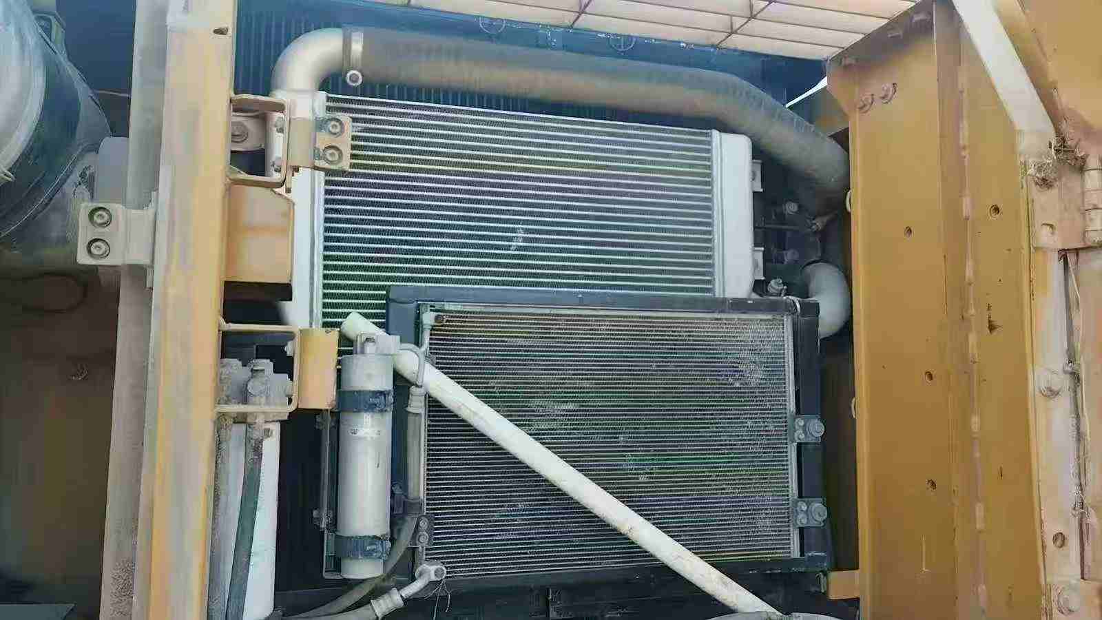 Used Caterpillar 320D Excavator 2010 Model / 9