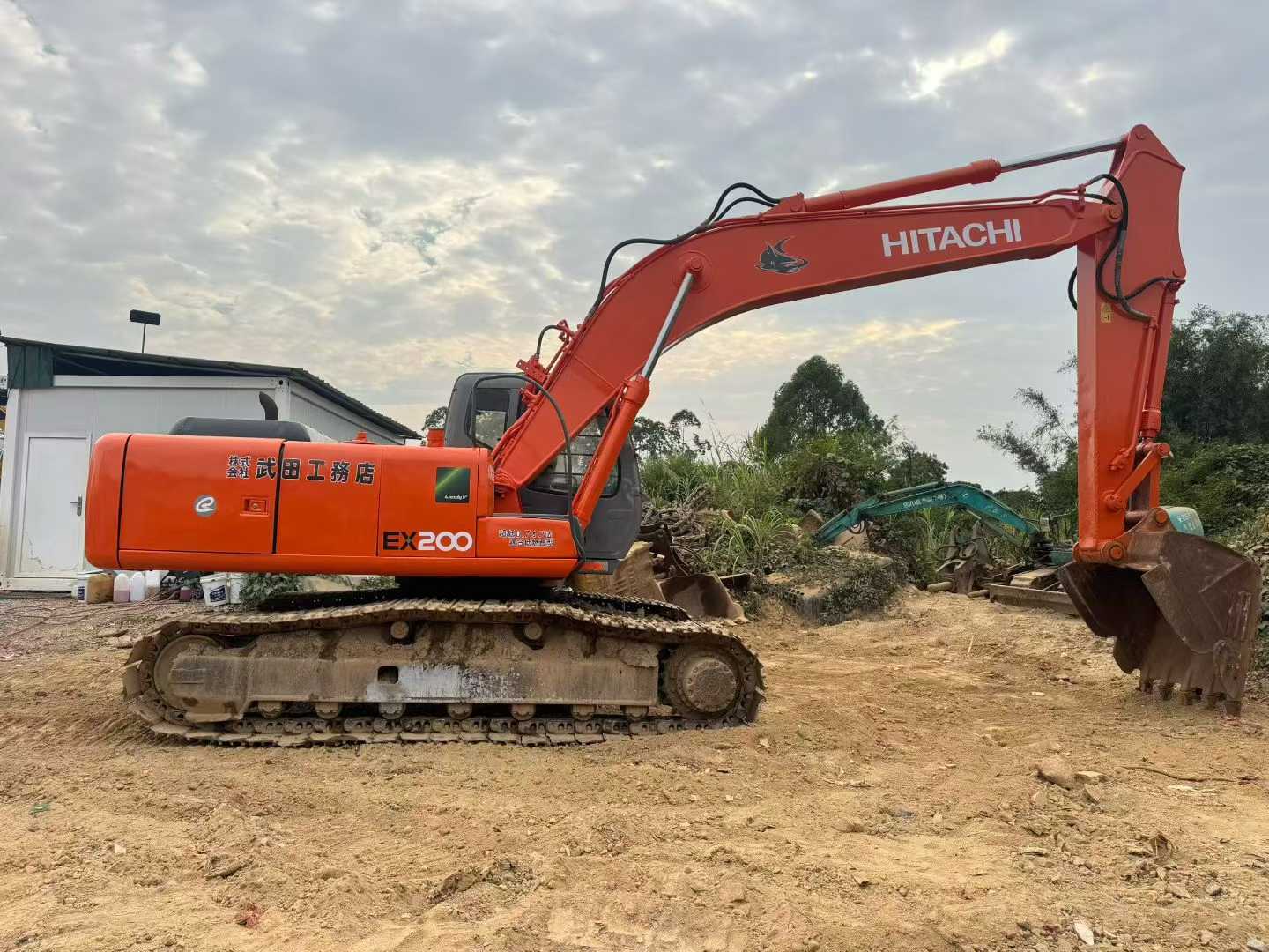 Used Hitachi ZAXIS200 Excavator 2016 Model / 2
