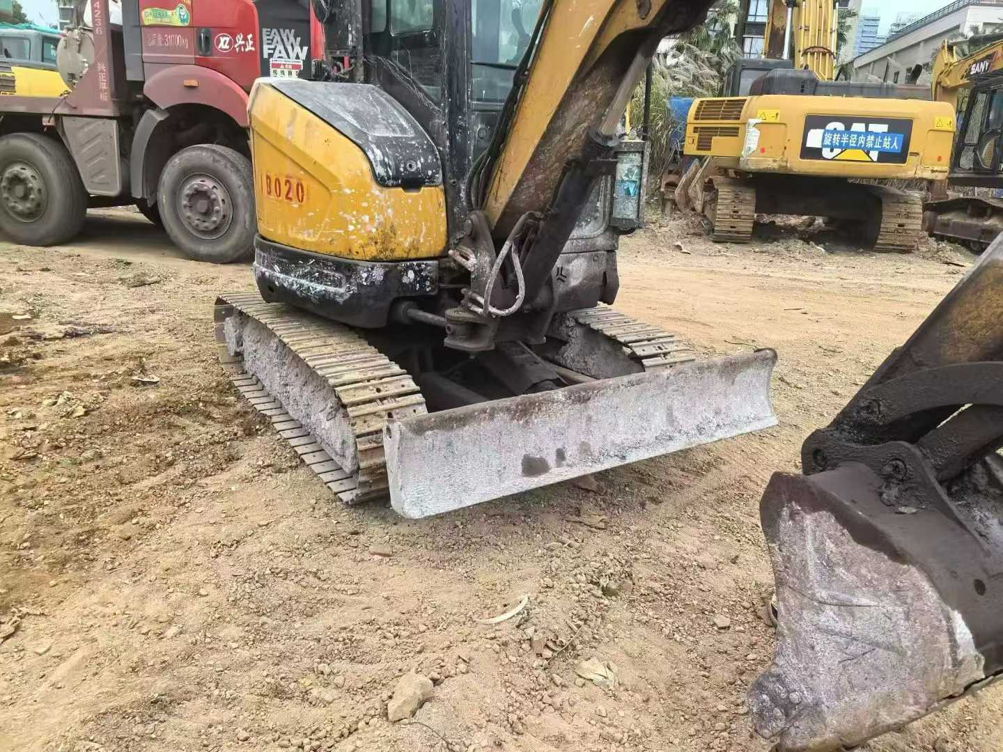 Used XCMG XE35U Excavator 2016 Model / 5