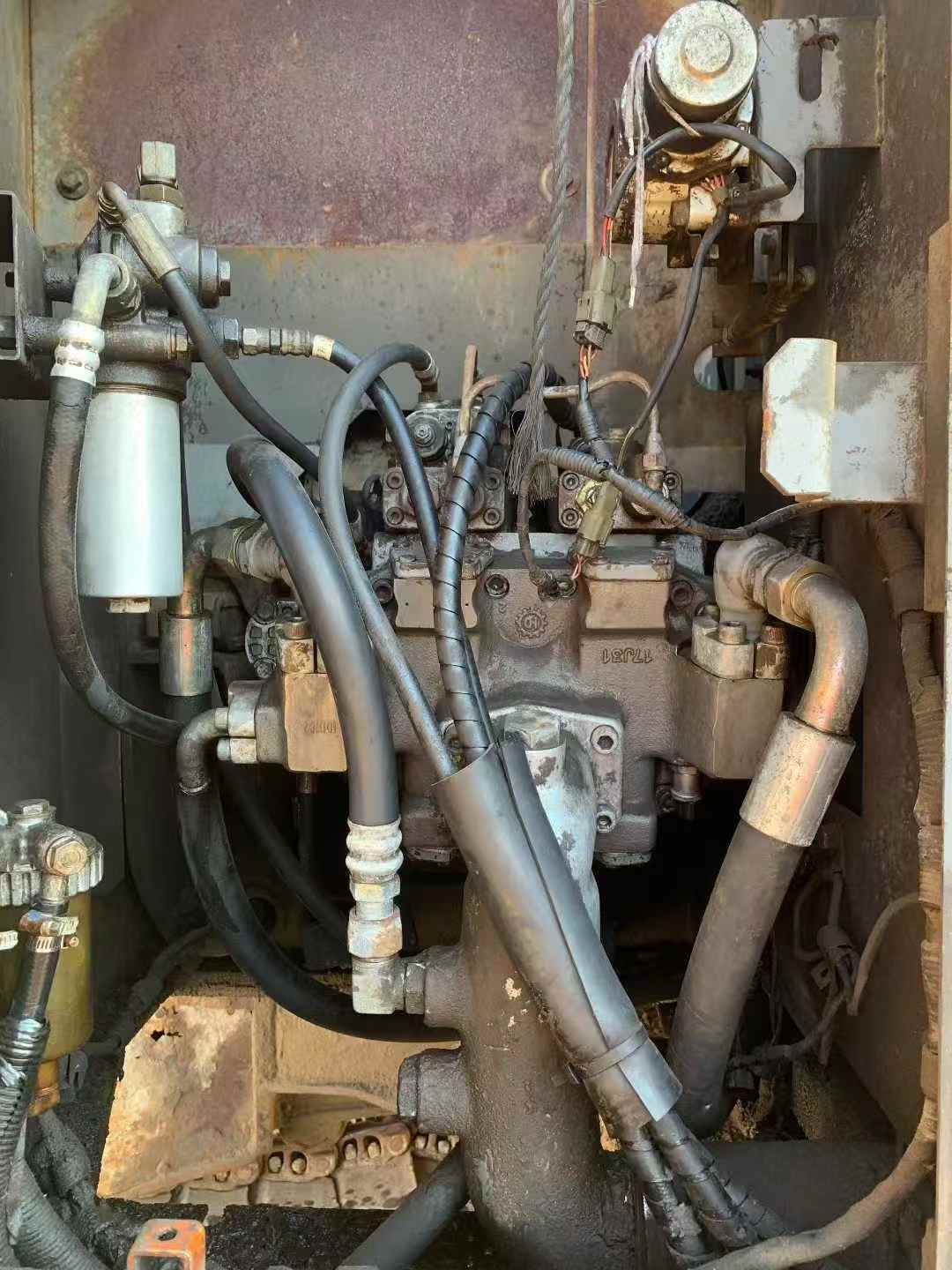 Used Hitachi ZAXIS200 Excavator 2016 Model / 5