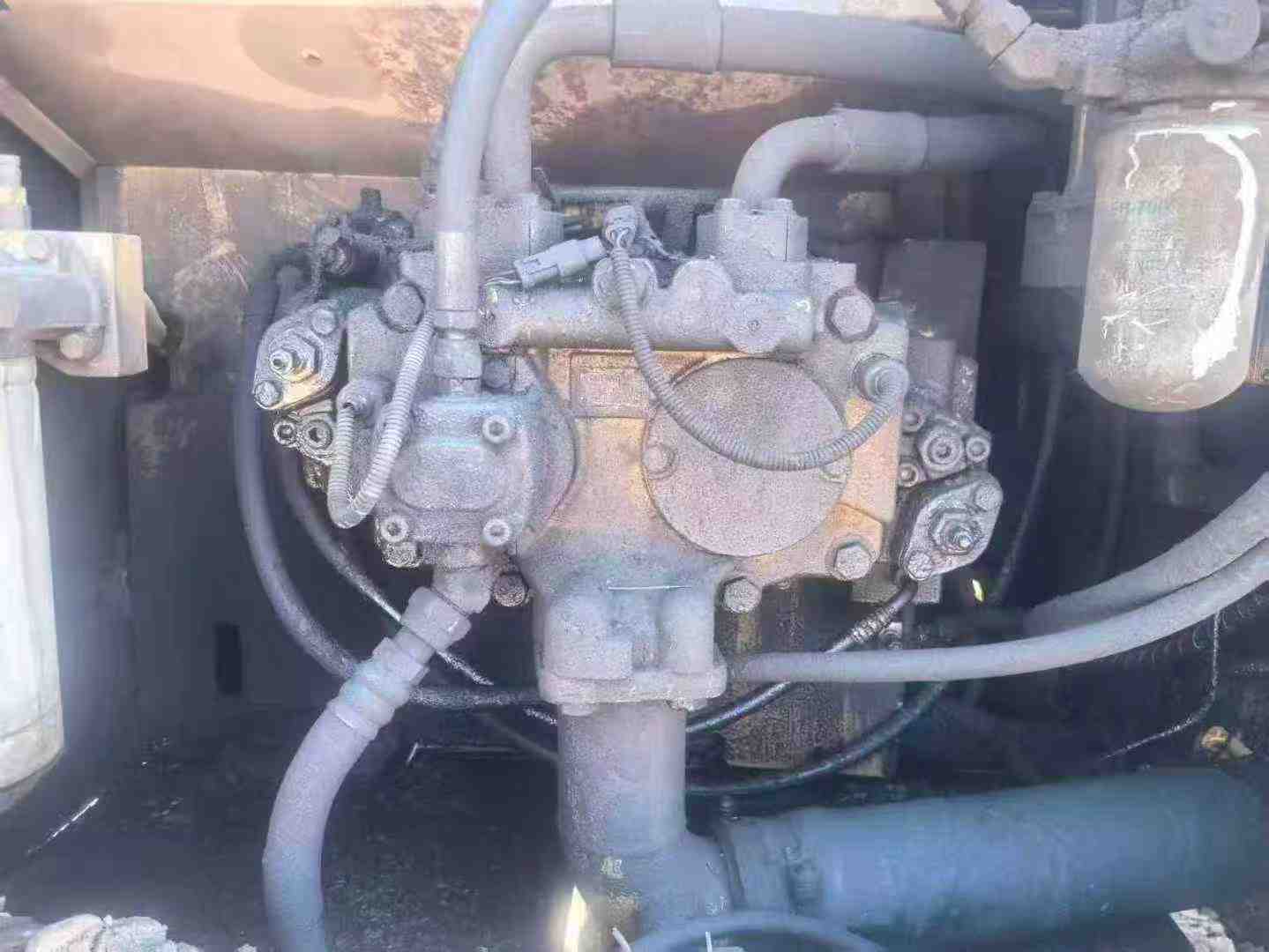 Used Caterpillar 323 Excavator 2016 Model / 6