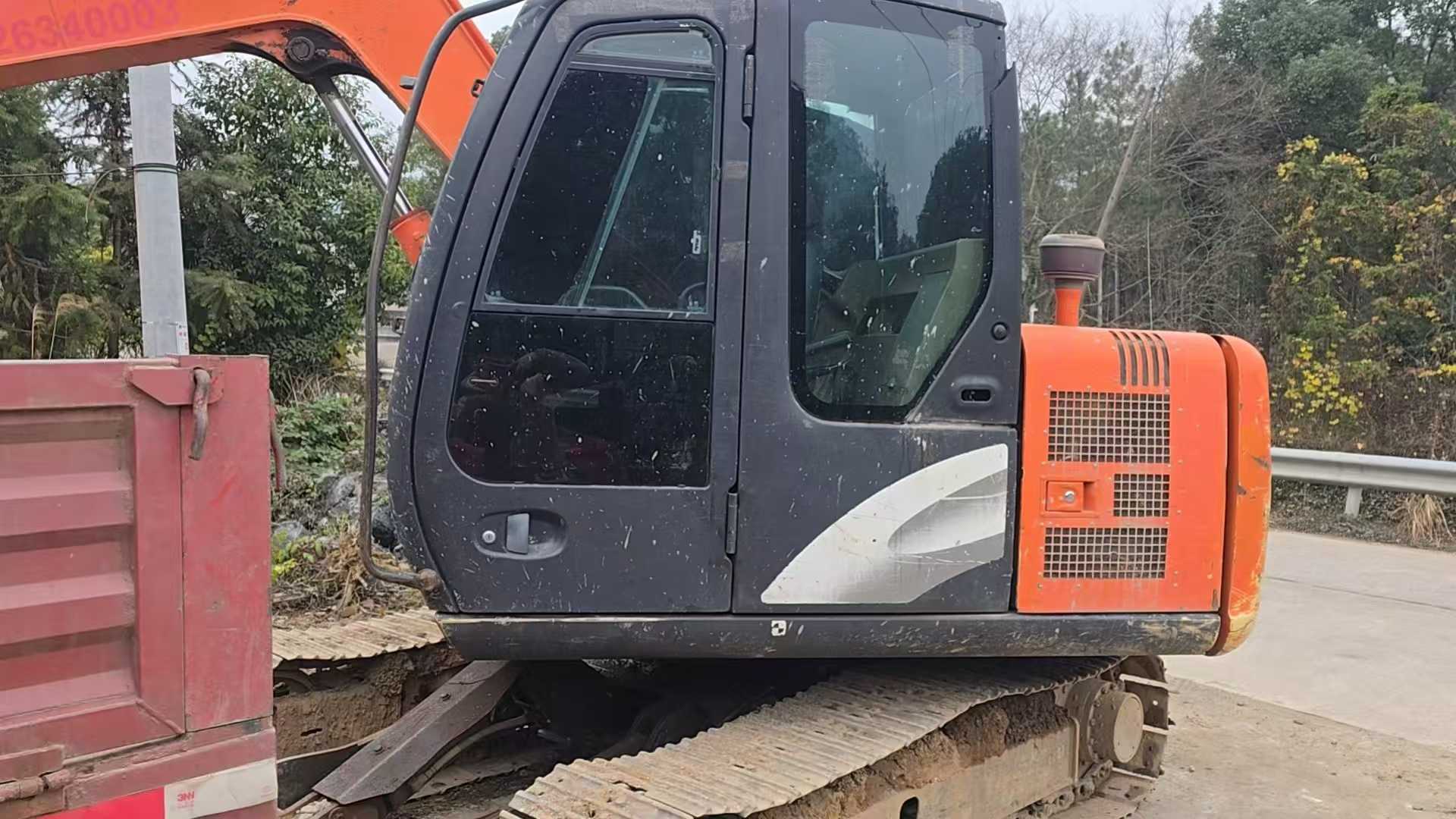 Used Hitachi ZX70 Excavator 2015 Model / 3