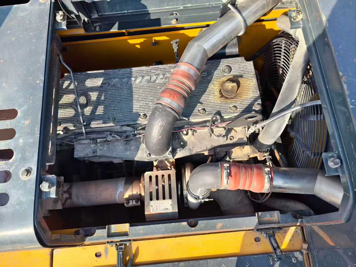 Used Hyundai R485LVS Excavator 2018 Model / 9