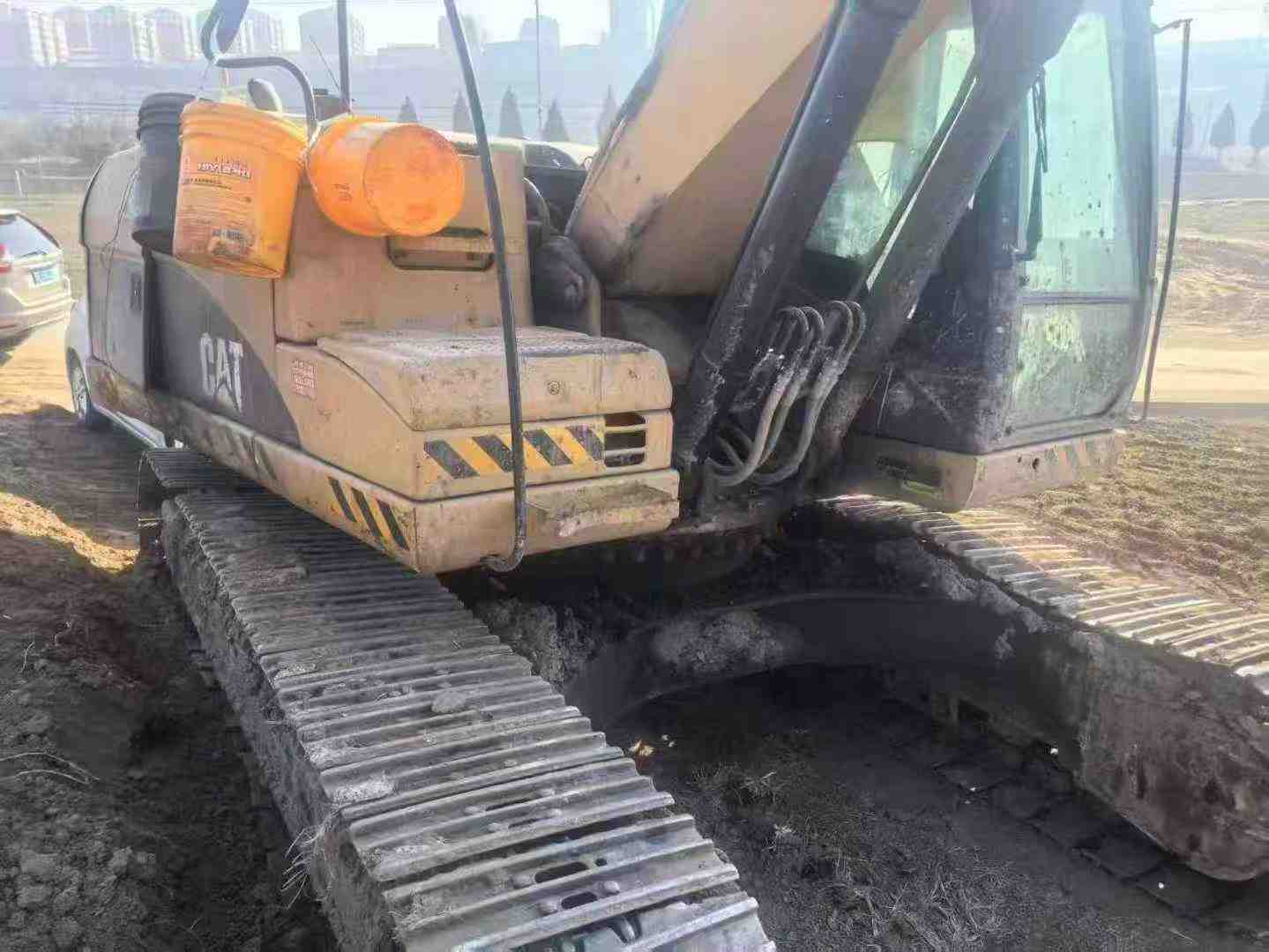 Used Caterpillar 323 Excavator 2016 Model / 3