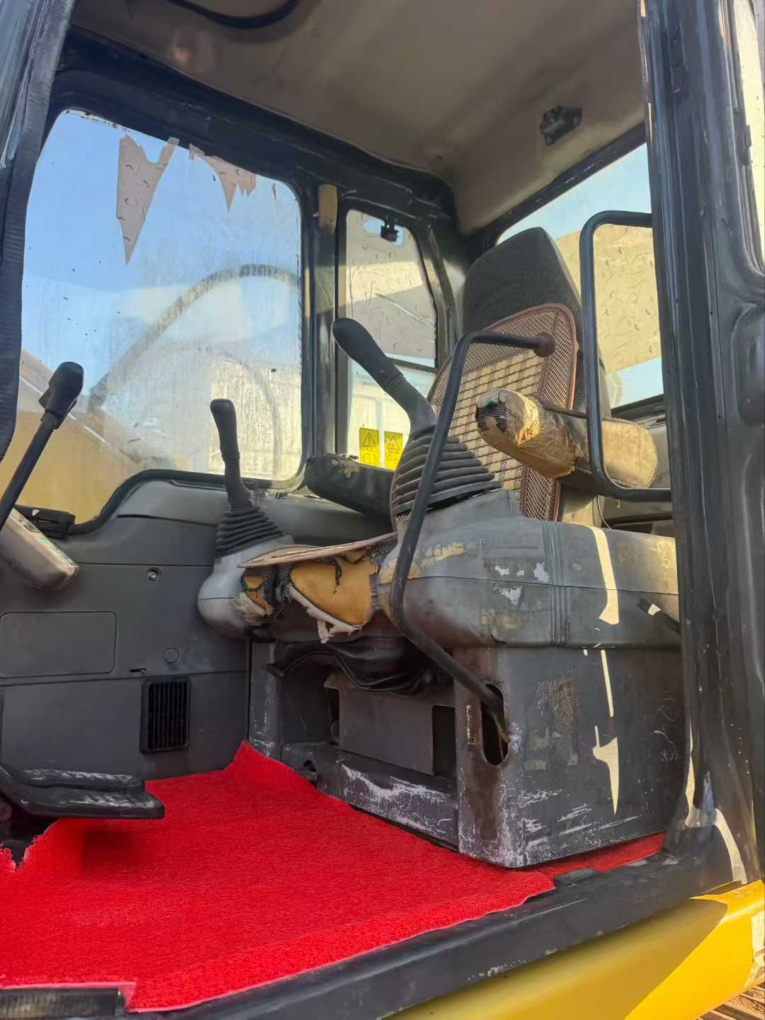 Used Komatsu PC120-6E Excavator 2016 Model / 3