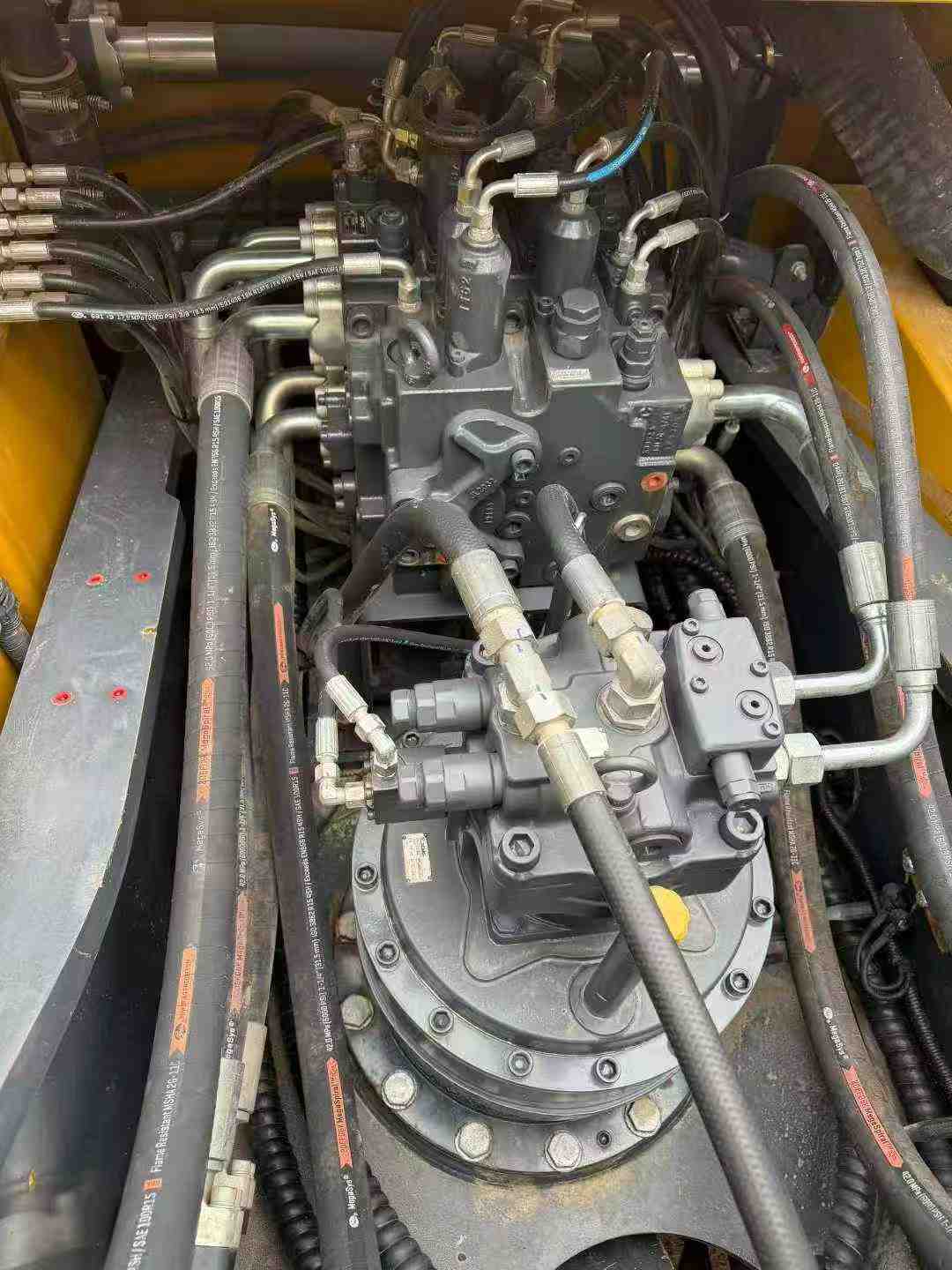 Used XCMG XE80 Excavator 2023 Model / 4