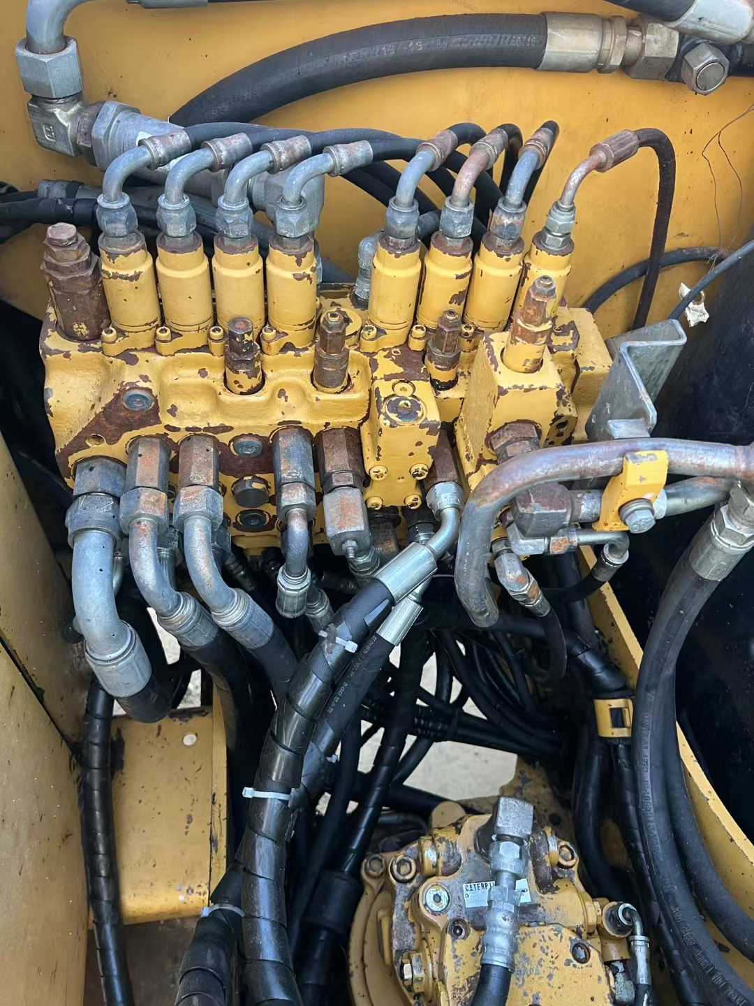 Used Caterpillar 307V2 Excavator 2016 Model / 7