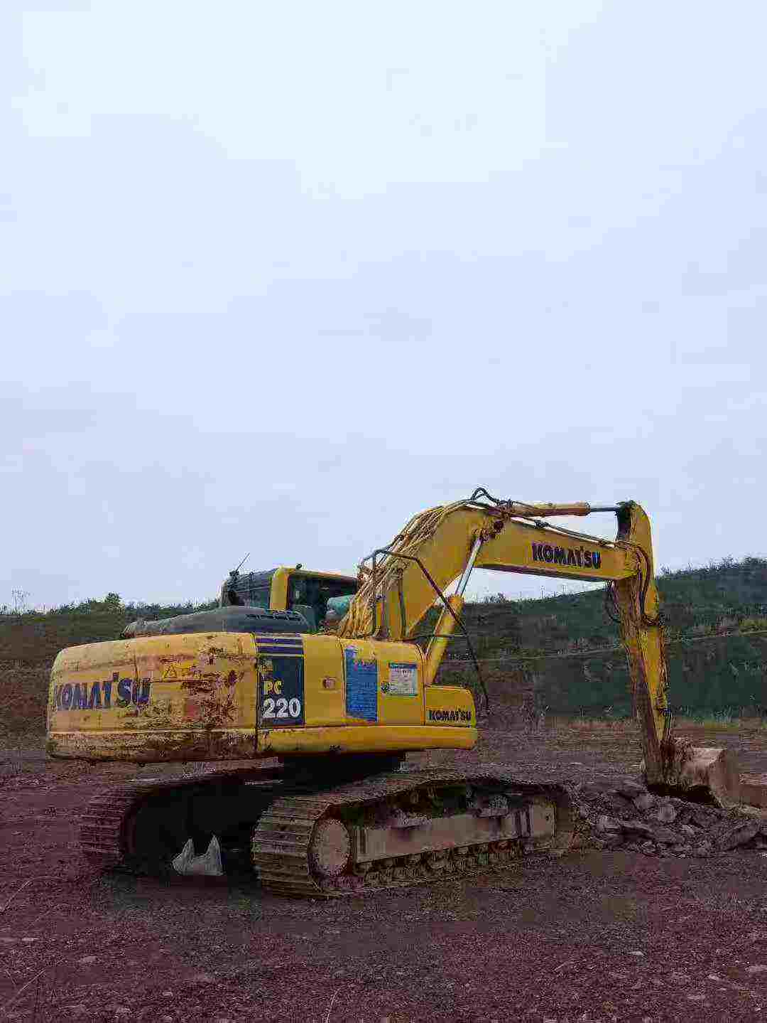 Used Komatsu PC220 Excavator 2019 Model / 2
