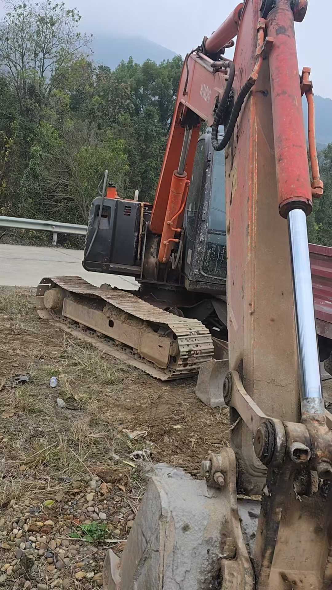 Used Hitachi ZX70 Excavator 2015 Model / 6