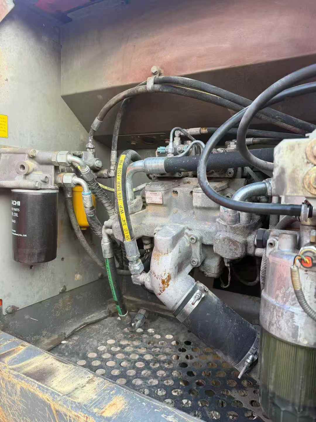 Used Hitachi ZAXIS200 Excavator 2010 Model / 5