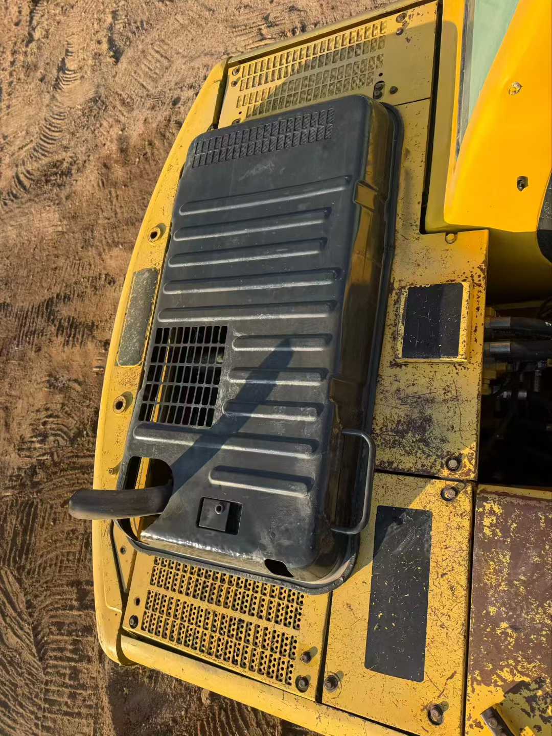 Used Komatsu PC120-6E Excavator 2016 Model / 9