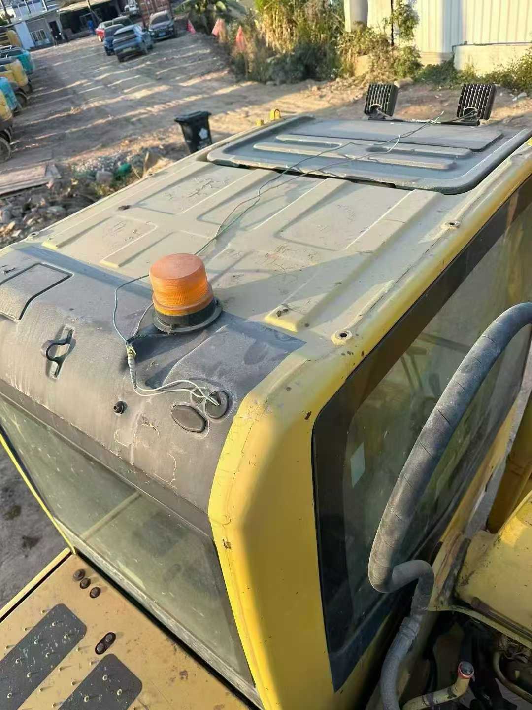 Used Komatsu PC200-8N1 Excavator 2016 Model / 5