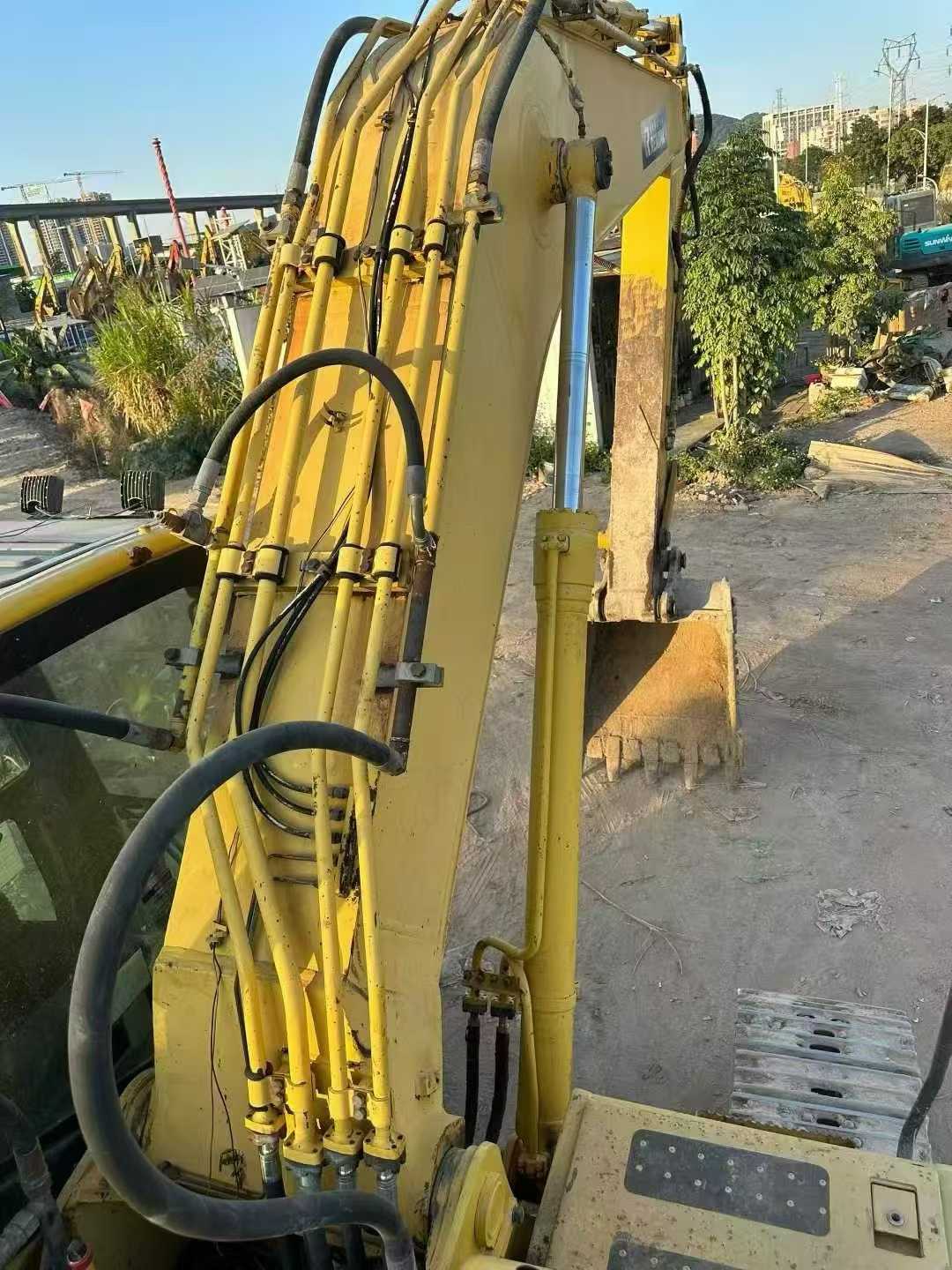 Used Komatsu PC200-8N1 Excavator 2016 Model / 7