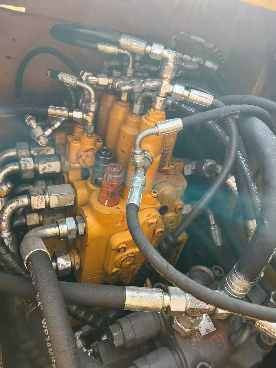 Used Sany SY135 Excavator 2016 Model / 6