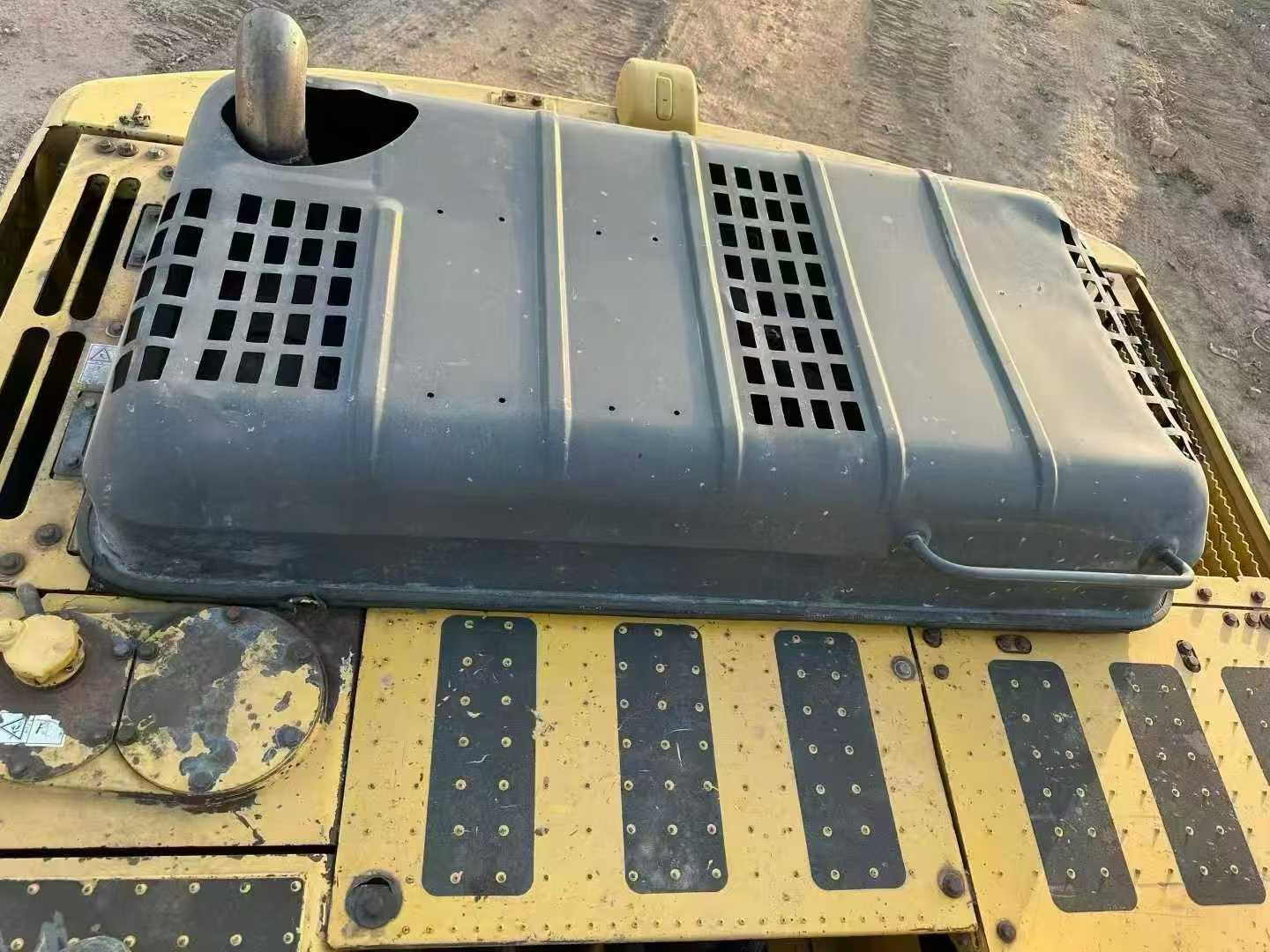 Used Komatsu PC200-8N1 Excavator 2016 Model / 4