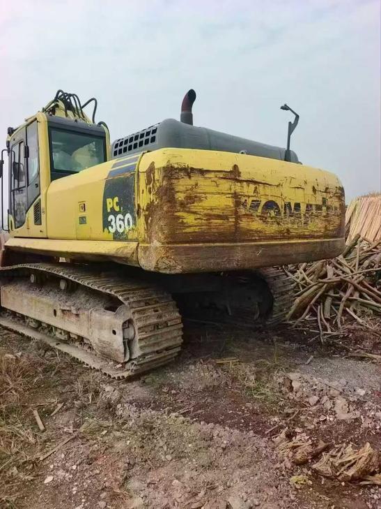 Buy Komatsu PC60 Used Excavator / 1