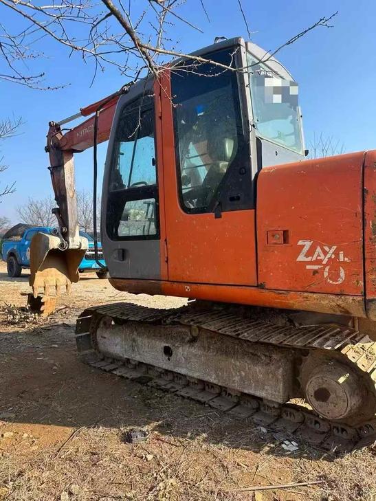 Buy Hitachi ZX70 Used Excavator / 1