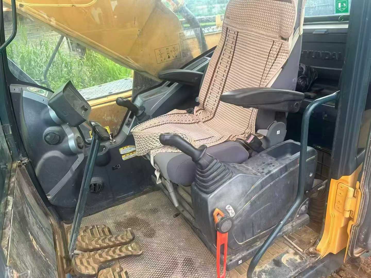 Used Hyundai HX200 Excavator 2020 Model / 3