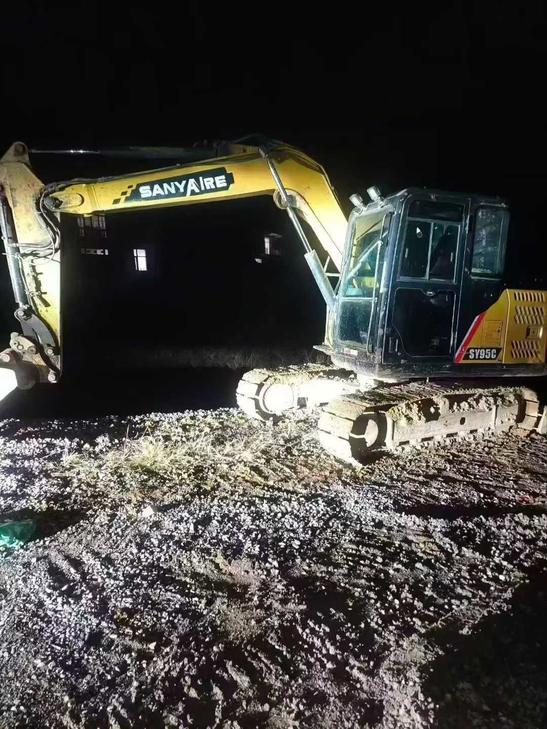 Buy Sany SY75 Used Excavator / 1