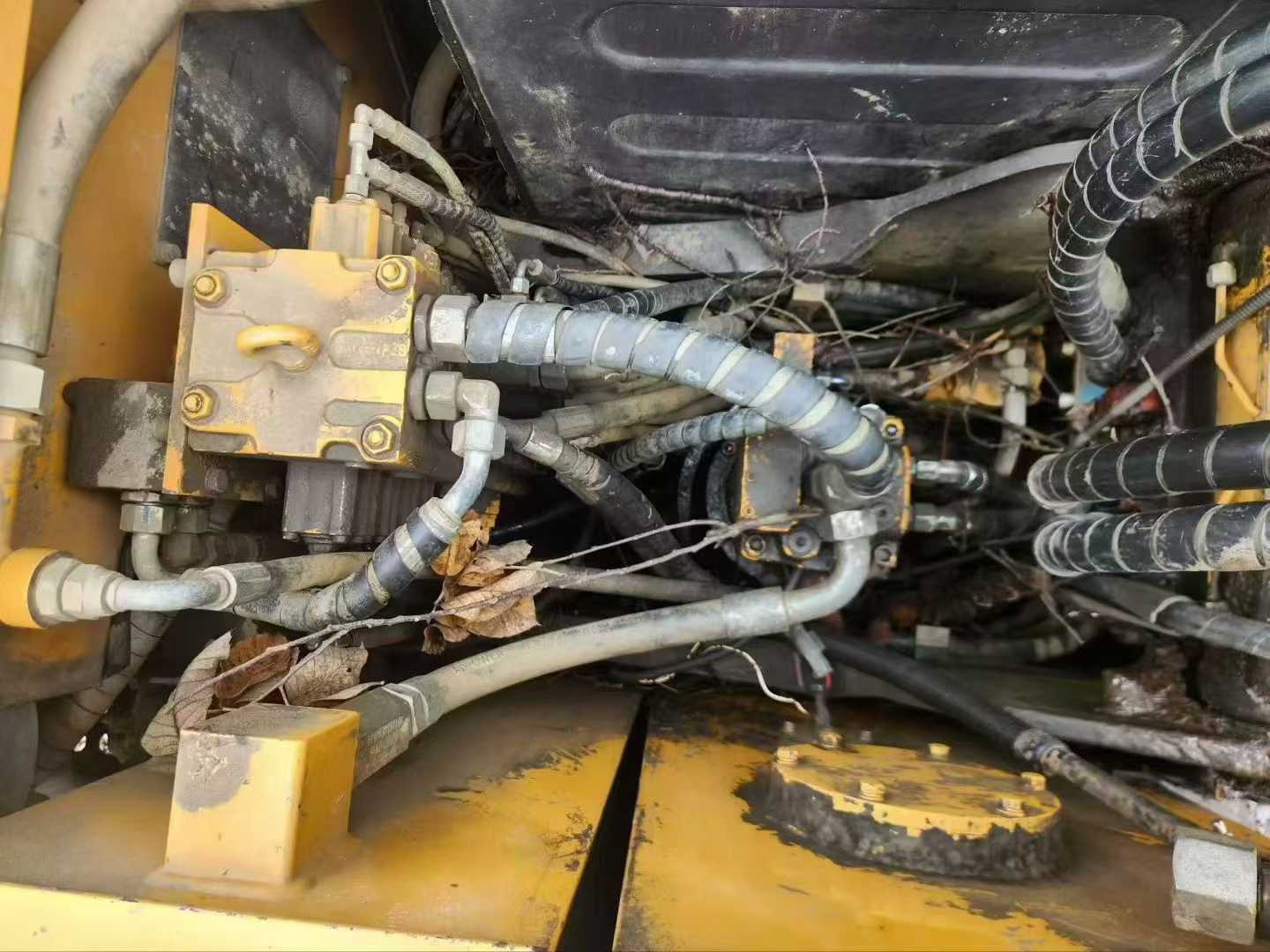 Used Sany SY95C Excavator 2016 Model / 6