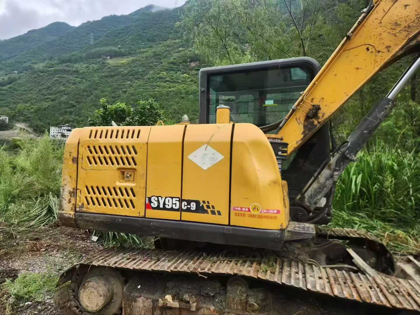 Used Sany SY95C Excavator 2016 Model / 3