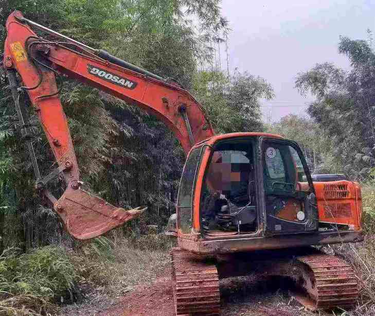 Buy Doosan DX15 Used Excavator / 1
