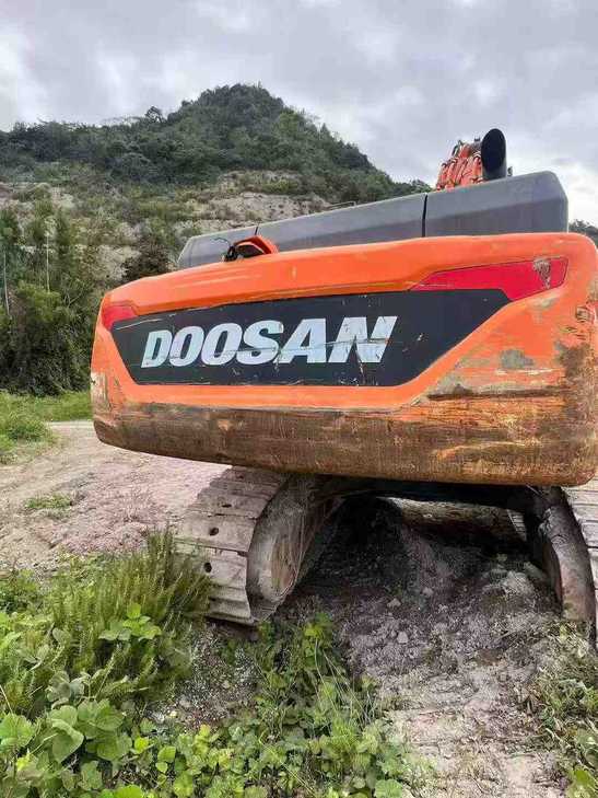Buy Doosan DX500 Used Excavator / 1
