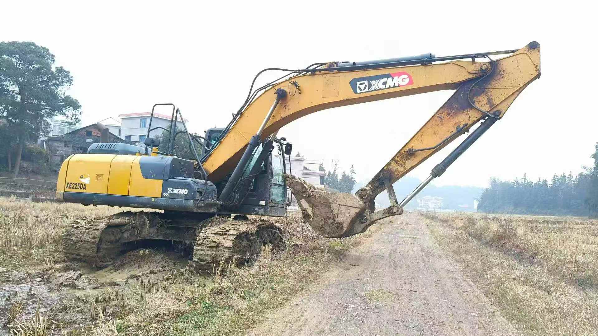 Used XCMG XE205DA Excavator 2021 Model / 2