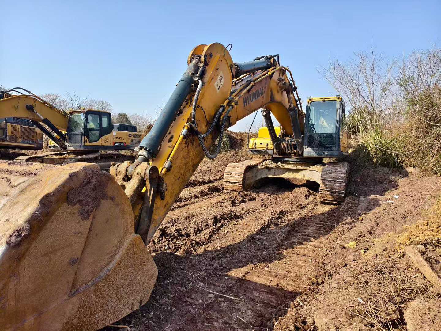 Used Hyundai R485LVS Excavator 2018 Model / 3