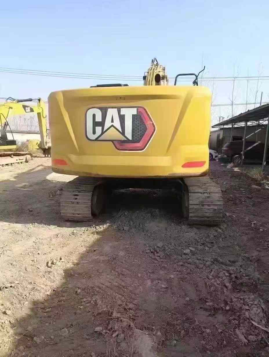 Used Caterpillar 323 Excavator 2020 Model / 3