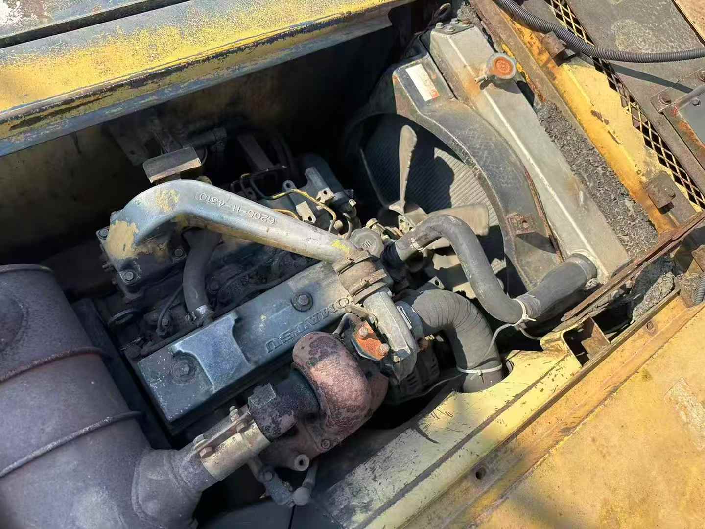 Used Komatsu PW100 Excavator 2016 Model / 4