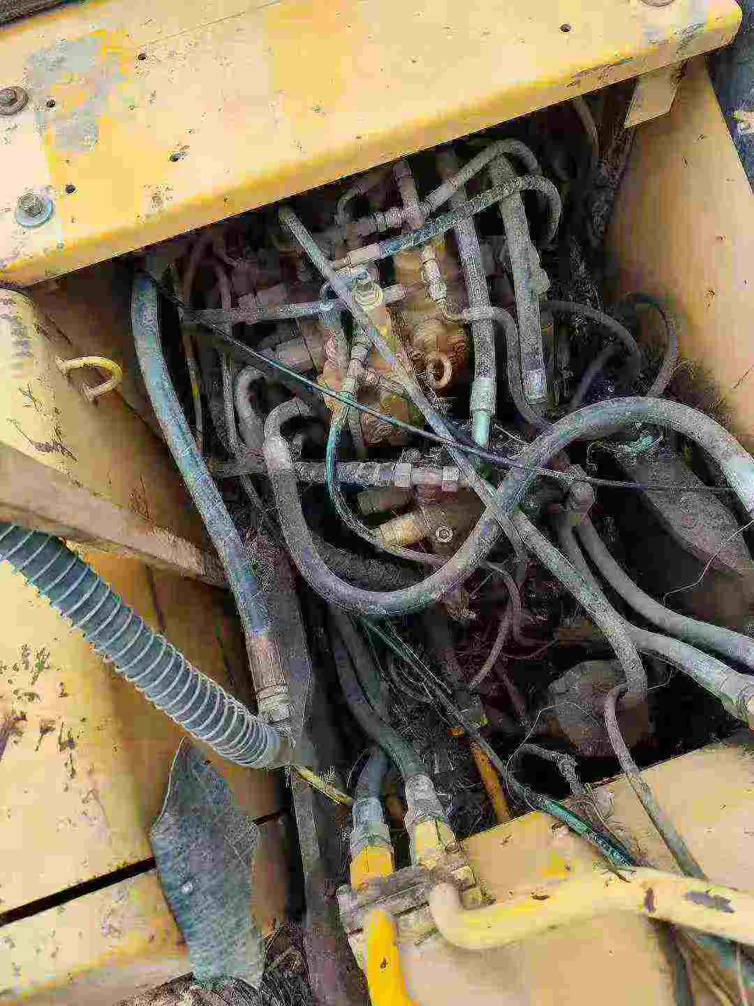 Used Sany SY135 Excavator 2012 Model / 6