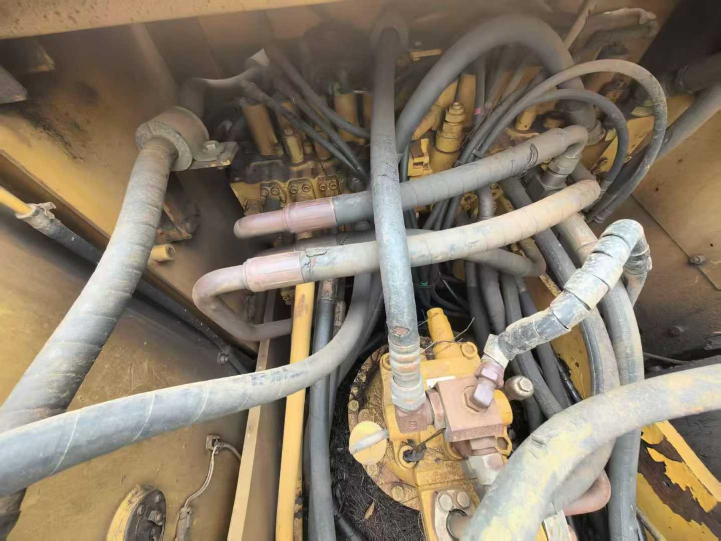 Used Caterpillar 320D Excavator 2016 Model / 5