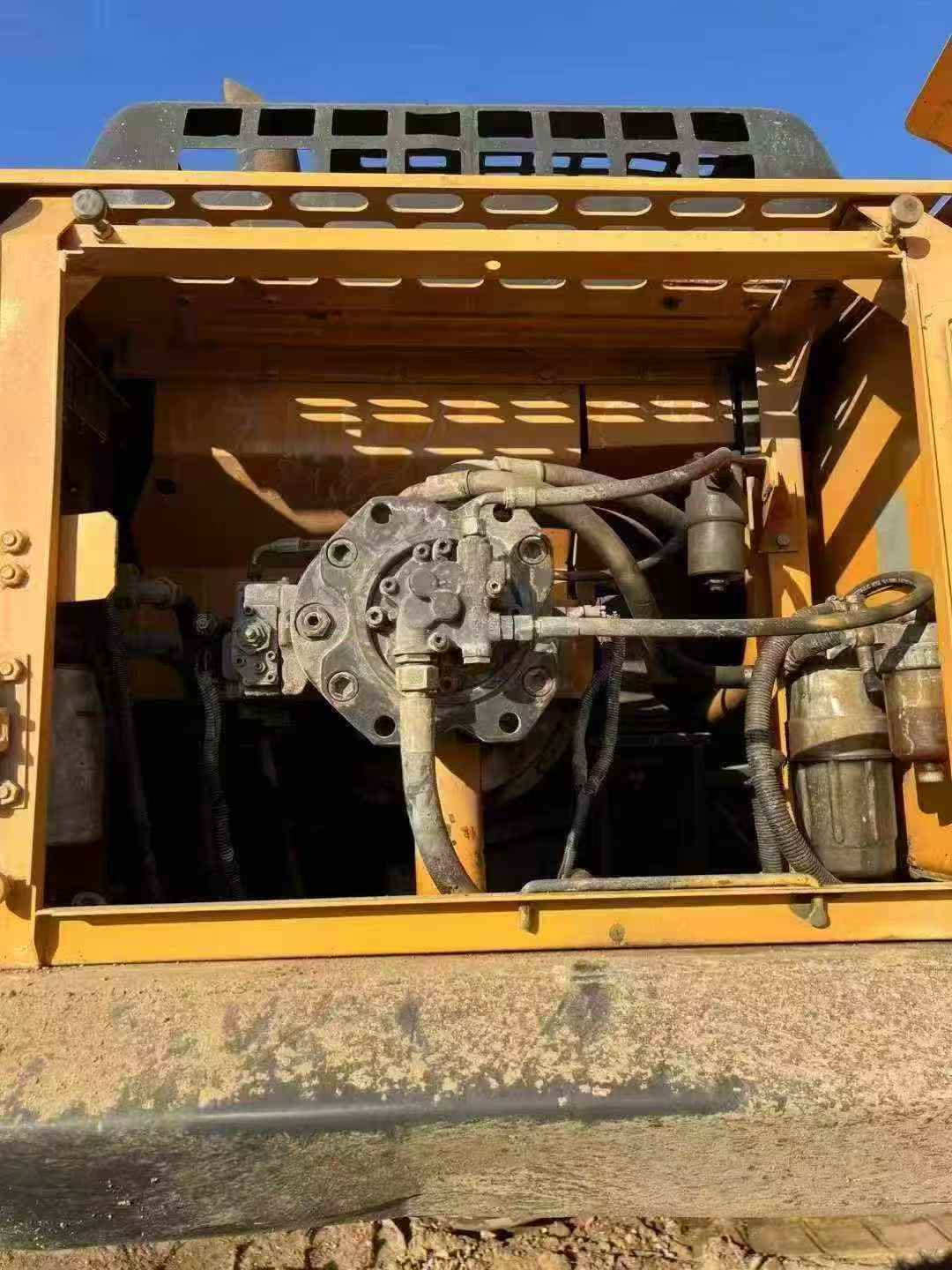 Used Sany SW305K Excavator 2016 Model / 8