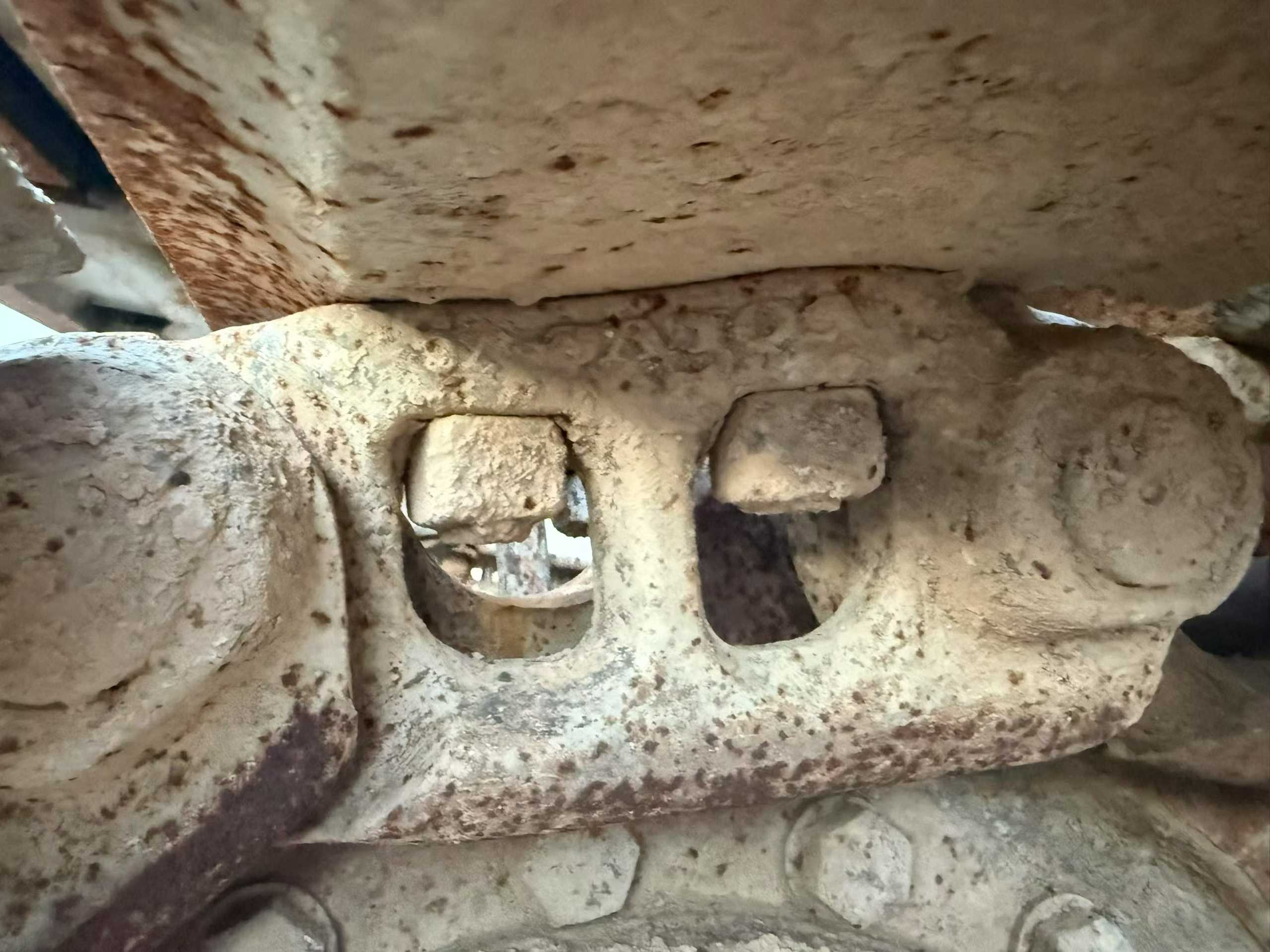 Used Volvo EC240 Excavator 2014 Model / 4