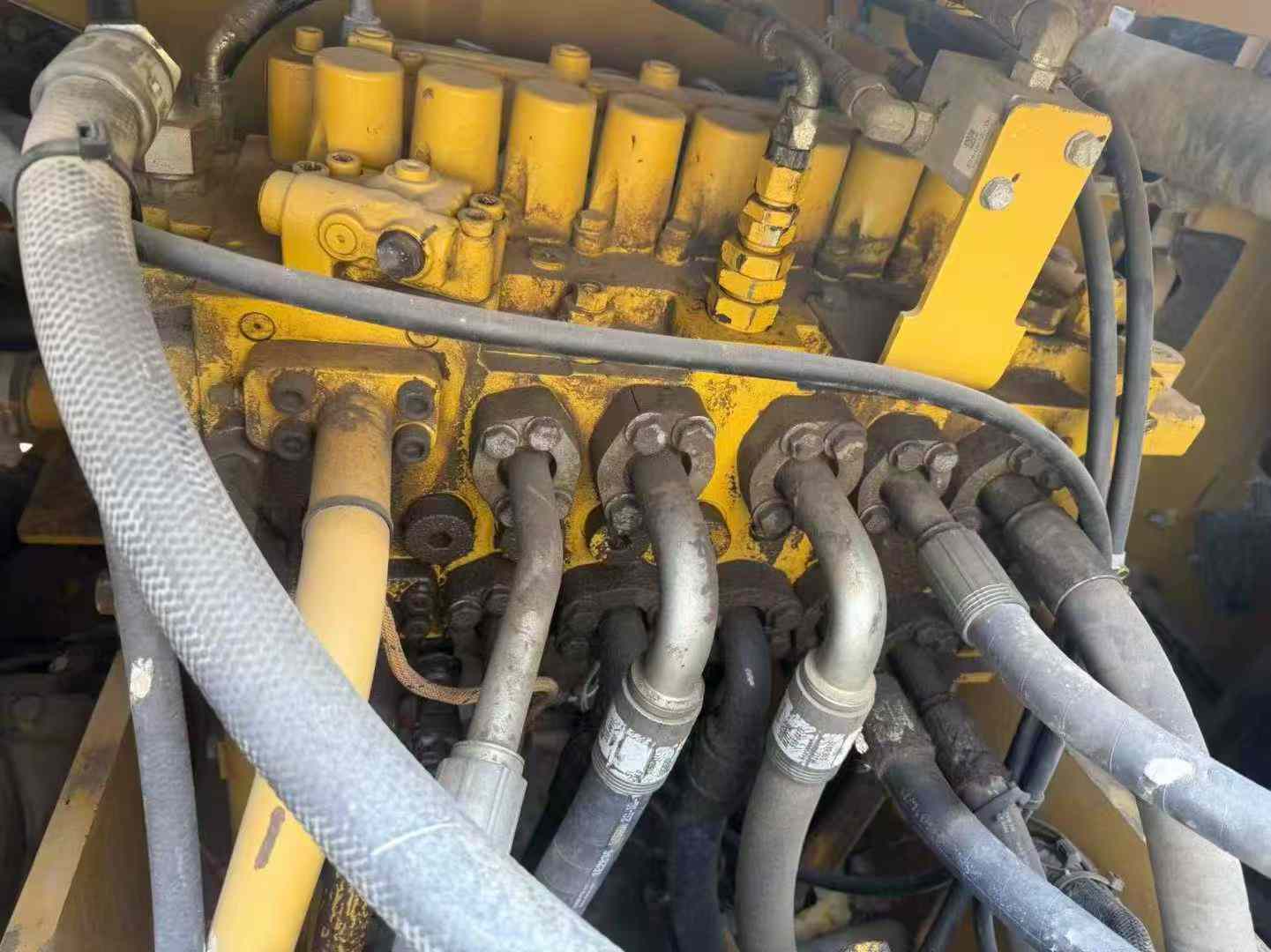 Used Caterpillar 323 Excavator 2018 Model / 9