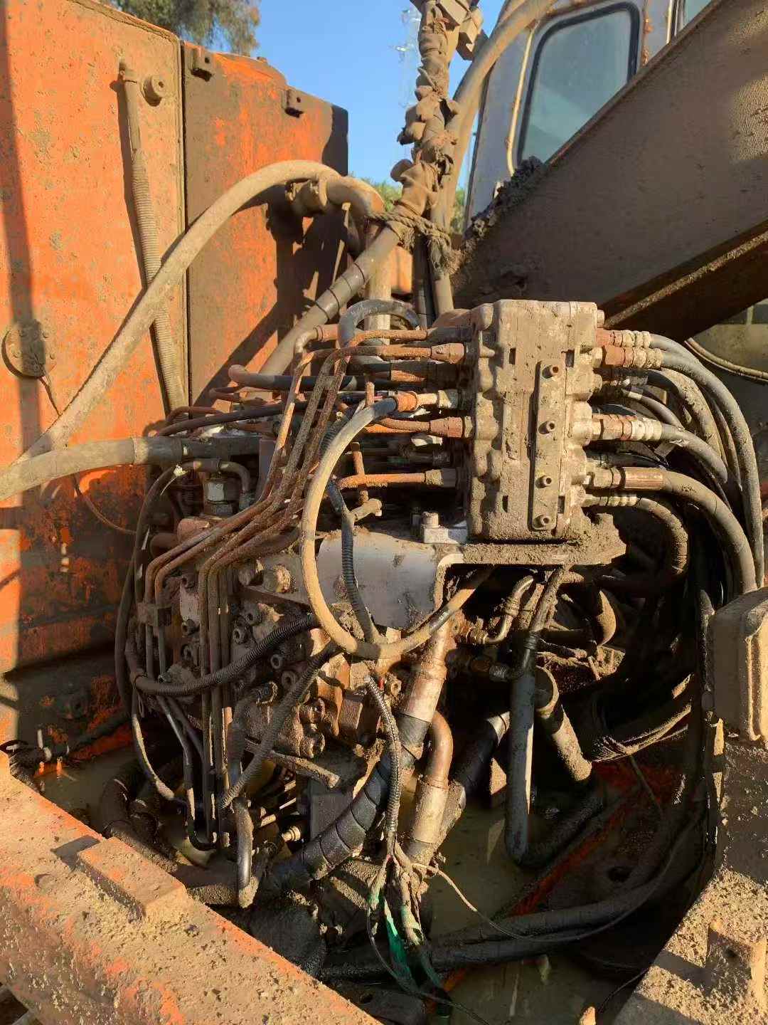 Used Hitachi ZAXIS200 Excavator 2016 Model / 3