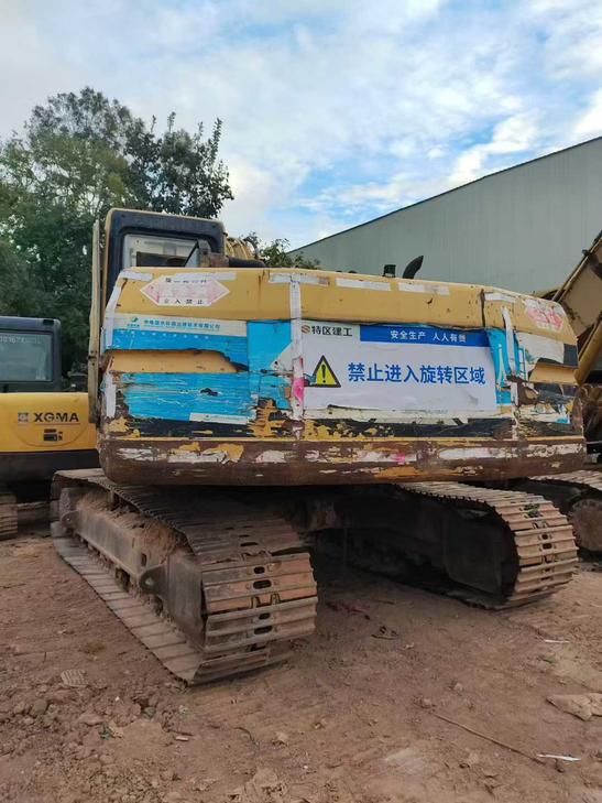 Buy Caterpillar 320V1 Used Excavator / 1