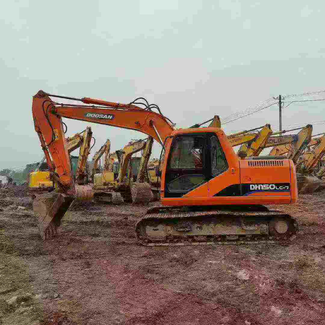 Used Doosan DX15 Excavator 2012 Model / 2